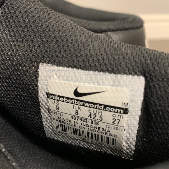 SOLD - Nike Capri II Mid - Picture 5 of 6